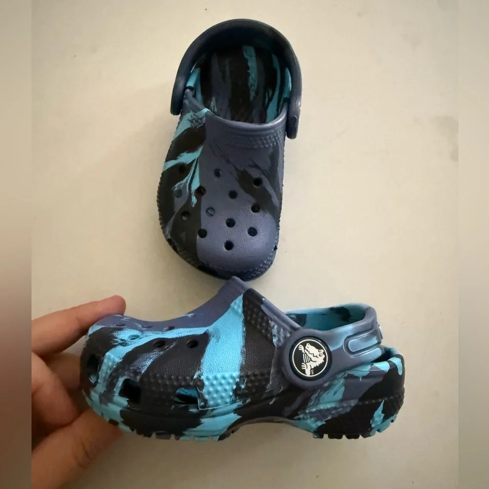 CROCS CLASSIC CLOG - KIDS Size C6 NWOT